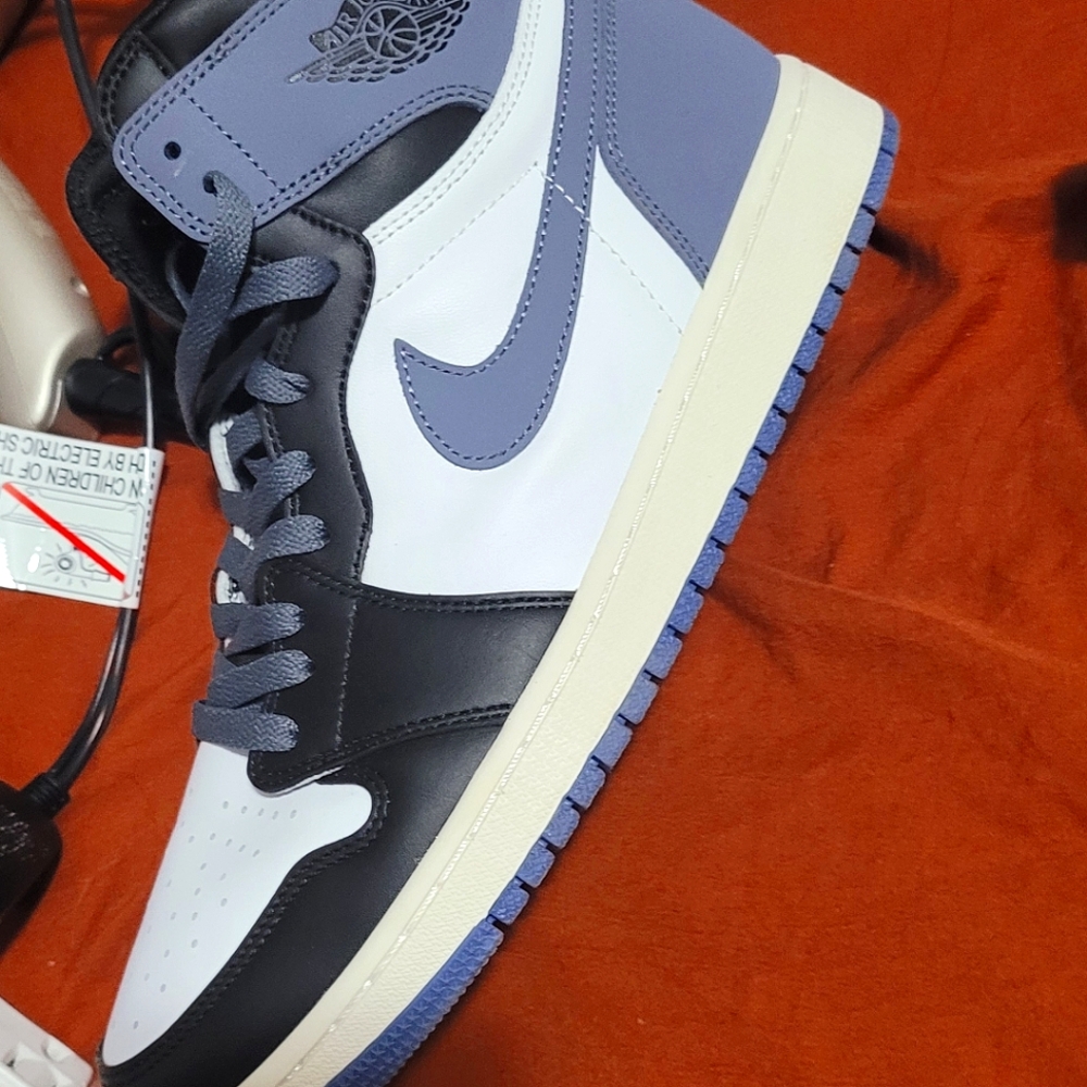 BRAND NEW NEVER WORN JORDANS